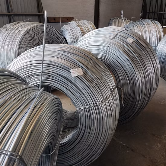 Alambre de acero inoxidable Ss de alta calidad con resorte ASTM AISI 201 202 304 316 304L 316L 0.7 mm 2 mm 7 X 7 316 Inox Welded Razor Cloth Metal de púas Hierro en stock